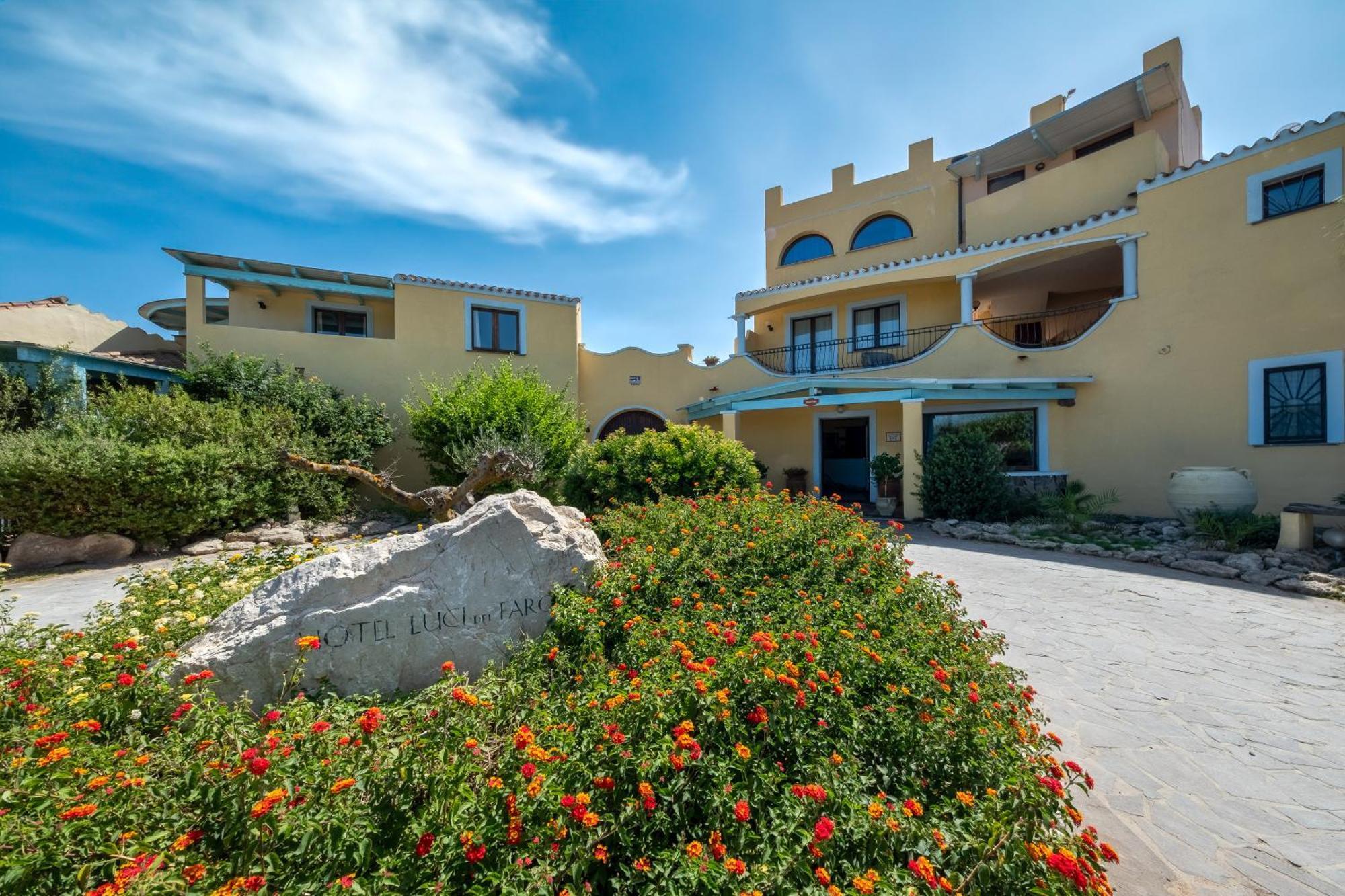 Hotel Luci Del Faro Calasetta Εξωτερικό φωτογραφία