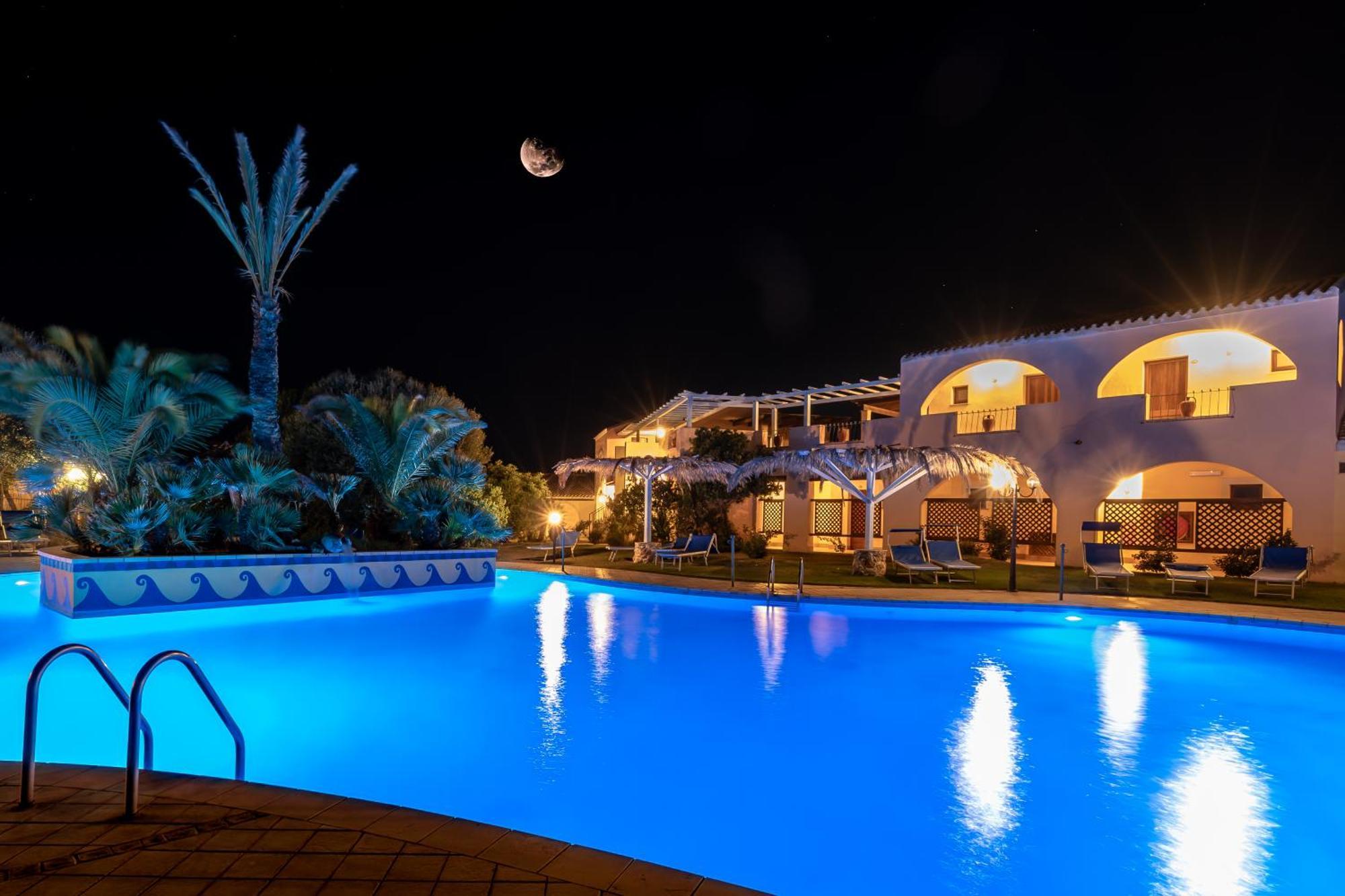 Hotel Luci Del Faro Calasetta Εξωτερικό φωτογραφία