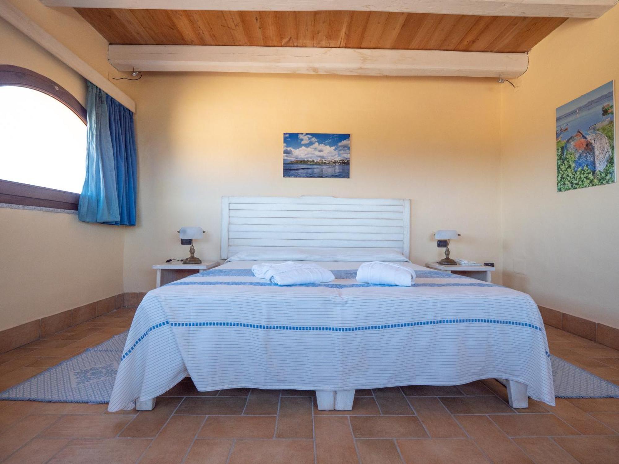 Hotel Luci Del Faro Calasetta Εξωτερικό φωτογραφία